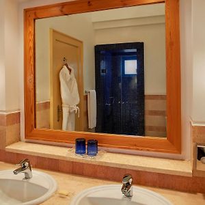 Classic Room Guest room 2 Twin or Single Beds Lagoon view